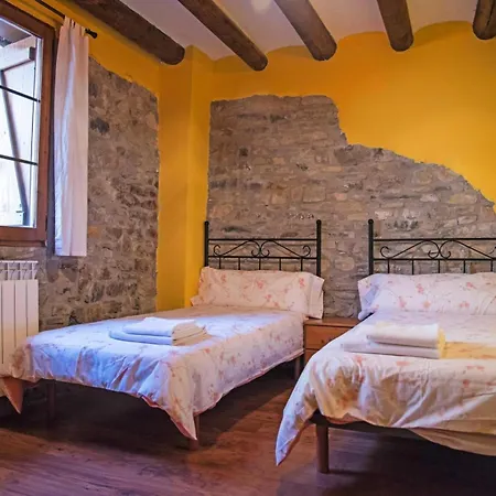 Casa Pirinea Country house