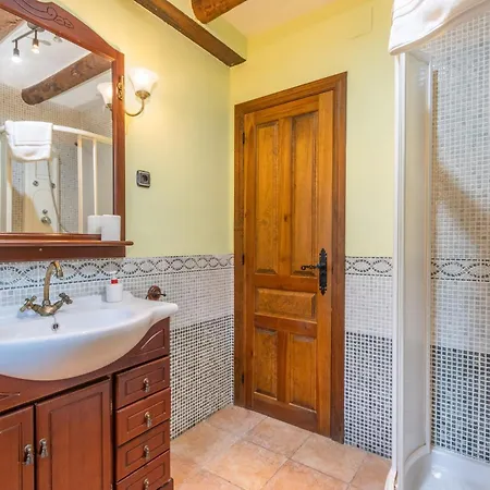 منزل ريفي Casa Pirinea